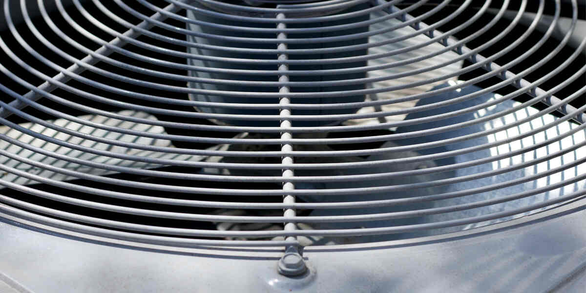 why is my air conditioner fan not spinning