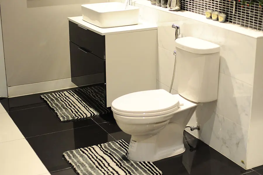 Why Your Toilet Bubbles When the Shower Is Running in Cedar Hill, TX